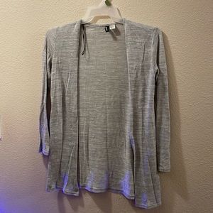 Divided cardigan